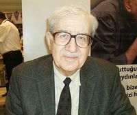 Turgut Özakman